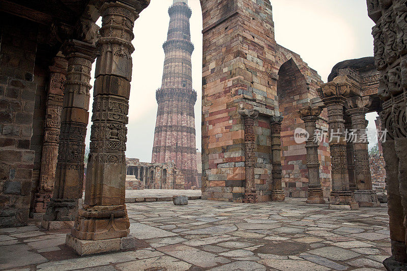 Qutb Minar。德里。尹迪亚